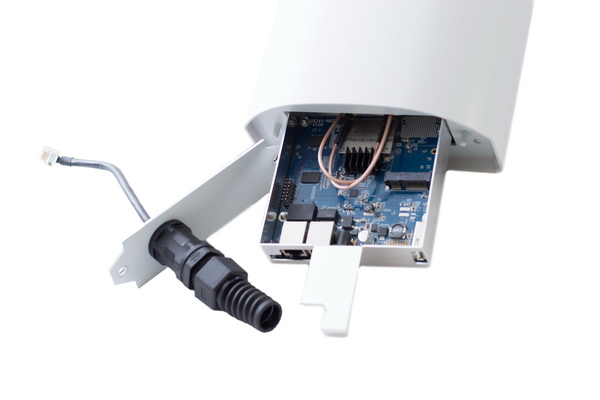 PTP/client antenna